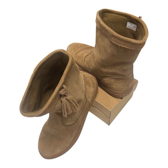 Crocs Lodgepoint Ankle Boots Women's 11 Suede Leather Winter Snow - Picture 1 of 13